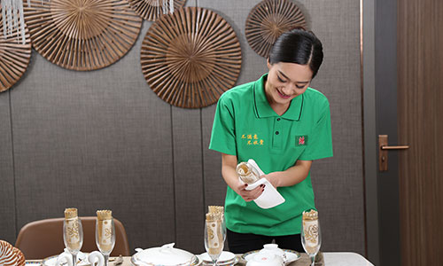 傢(jia)政(zheng)服(fu)務(wu)